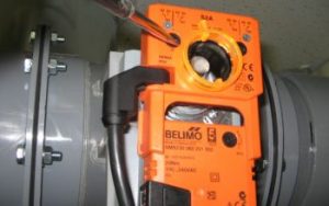 MDのリミットスイッチの調整をしてみます。