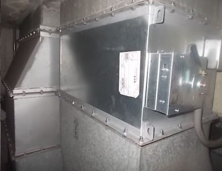 これで煙が他の部屋に回らなくなりました。